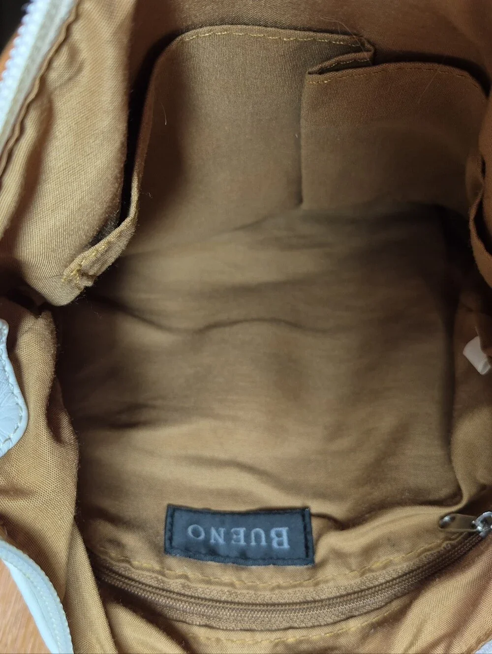 Bueno Crossbody Leather Bag